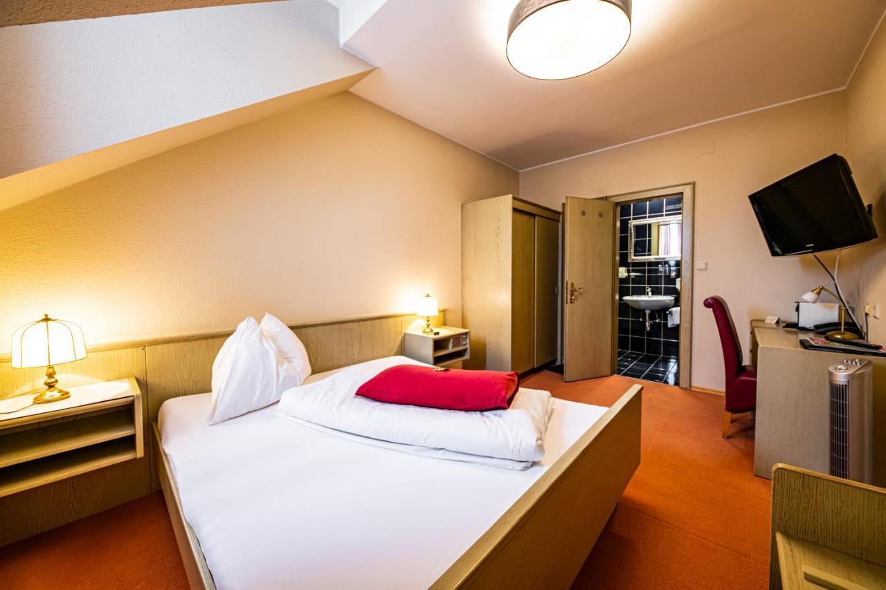 Motel Zeltweg - Self-Check-In Buitenkant foto